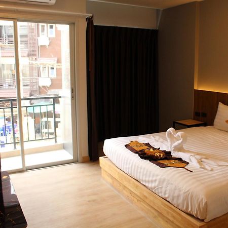 Diva Boutique Hotel Patong Экстерьер фото