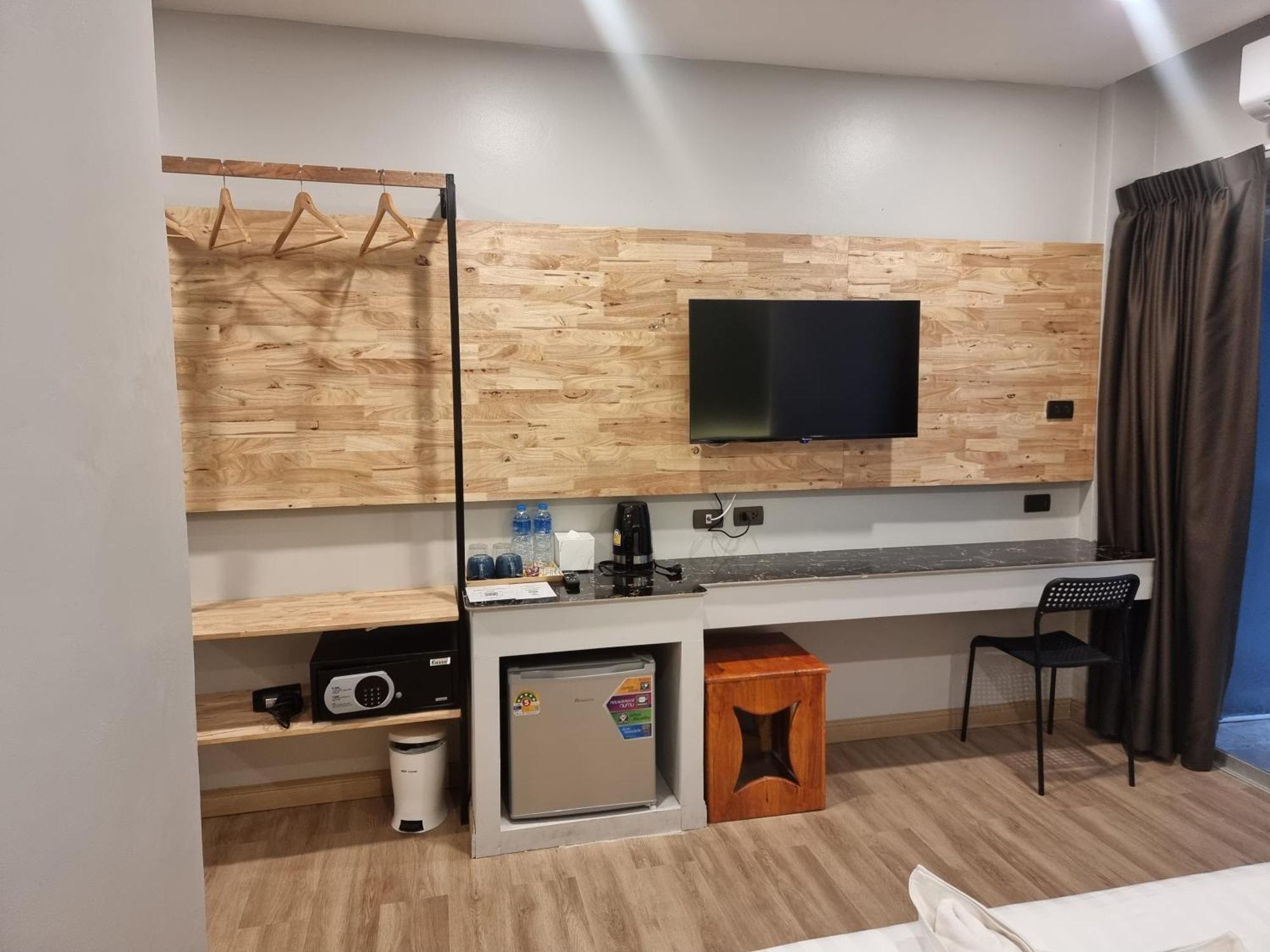 Diva Boutique Hotel Patong Экстерьер фото