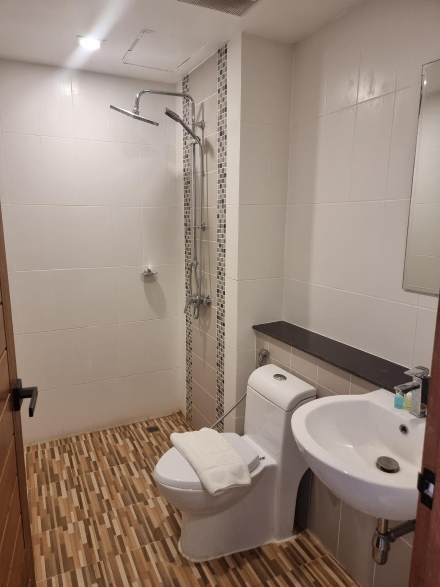 Diva Boutique Hotel Patong Экстерьер фото