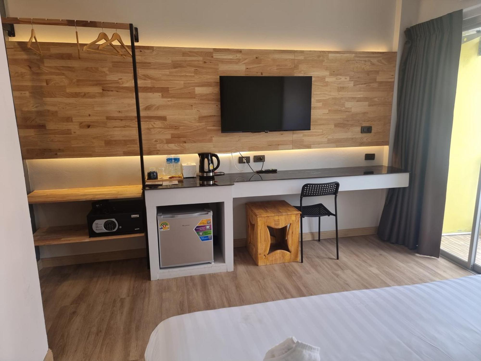 Diva Boutique Hotel Patong Экстерьер фото